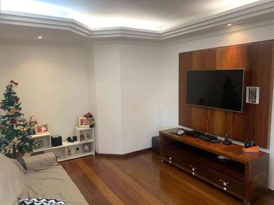 Apartamento com 4 quartos à venda no bairro Carmo, 145m²