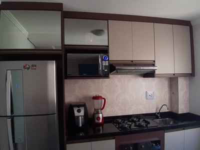 Apartamento pinheirinho com móveis planejados