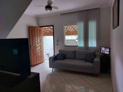 Casa com 2 quartos à venda no bairro Conjunto Minascaixa, 83m²