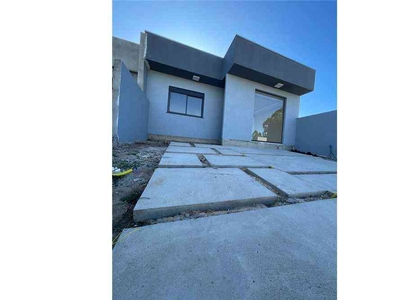 Casa com 2 quartos à venda no bairro Stella Maris, 89m²