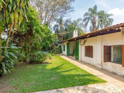 Casa com 3 quartos à venda no bairro Alto de Pinheiros, 790m²