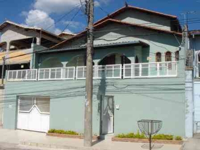 Casa com 3 quartos à venda no bairro Canaã, 360m²