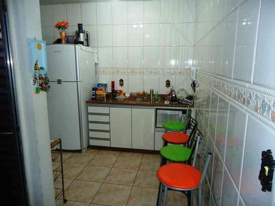 Casa com 3 quartos à venda no bairro Eymard, 58m²