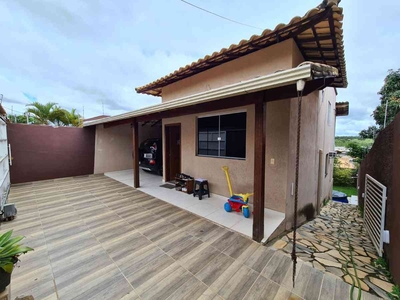 Casa com 3 quartos à venda no bairro Moradas da Lapinha, 272m²