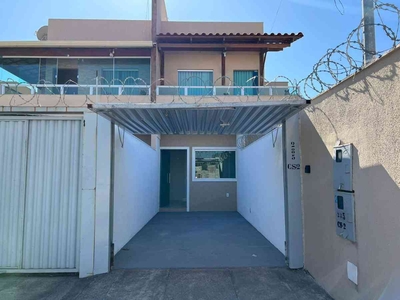 Casa com 3 quartos à venda no bairro Niterói, 100m²