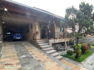 Casa com 3 quartos à venda no bairro Palmares, 181m²