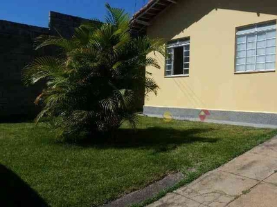 Casa com 3 quartos à venda no bairro Por do Sol, 300m²