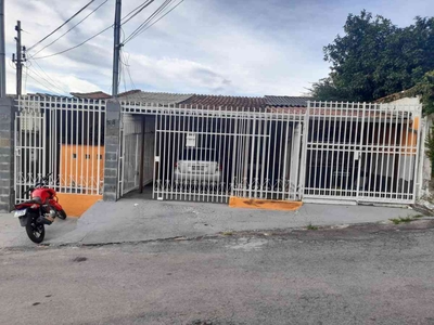 Casa com 4 quartos à venda no bairro Alípio de Melo, 231m²