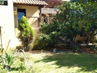 Casa com 4 quartos à venda no bairro Colonial, 874m²