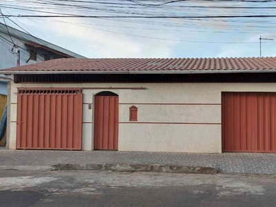 Casa com 4 quartos à venda no bairro Eldorado, 360m²