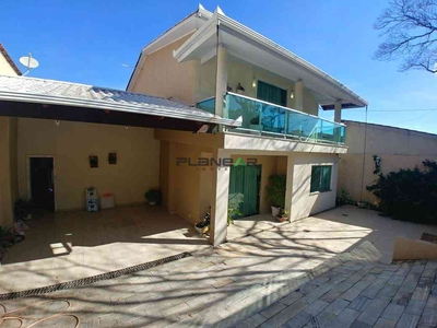 Casa com 4 quartos à venda no bairro Jardim Riacho das Pedras, 200m²