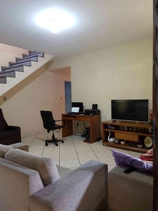 Casa com 4 quartos à venda no bairro Lagoinha Leblon (venda Nova), 209m²