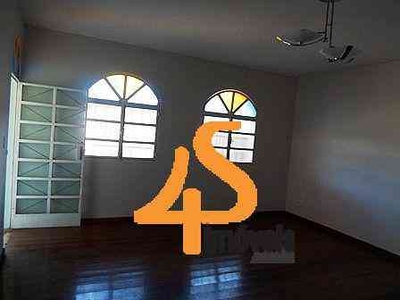 Casa com 4 quartos à venda no bairro Liberdade, 1m²