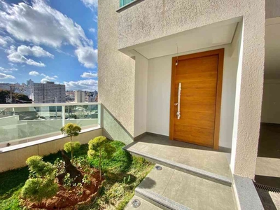 Casa com 4 quartos à venda no bairro Nova Gameleira, 220m²