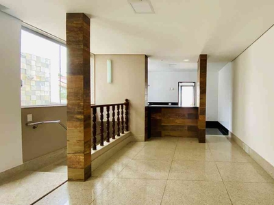 Casa com 4 quartos à venda no bairro Ouro Preto, 280m²