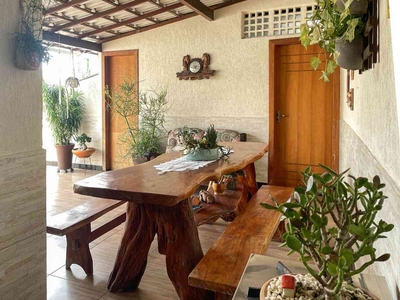 Casa com 4 quartos à venda no bairro Praia das Gaivotas, 254m²