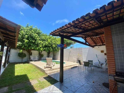 Casa com 4 quartos à venda no bairro Praia das Gaivotas, 400m²