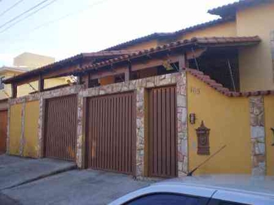 Casa com 4 quartos à venda no bairro Santa Inês, 410m²