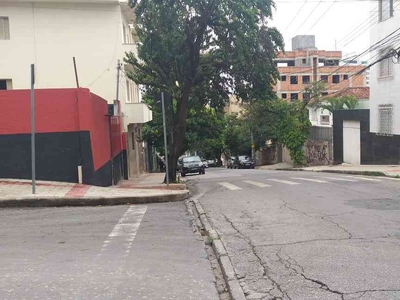 Casa com 5 quartos à venda no bairro Gutierrez, 280m²