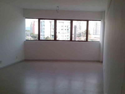 Sala à venda no bairro Jardim Camburí, 33m²