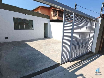 Casa com 3 quartos à venda no bairro Europa, 65m²