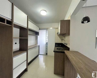 Apartamento 2 Dormitórios (sendo 1 suíte) e 1 Vaga - Centro