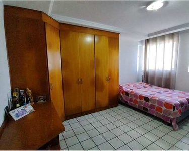 Apartamento com 4 quartos à venda, Candelária