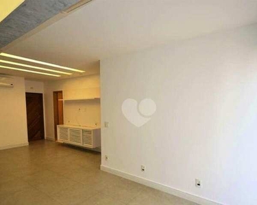 Apartamento com Varanda, 2 dormitórios, 1 Vaga à venda, 67 m² por R$ 740.000 - Santa Tere