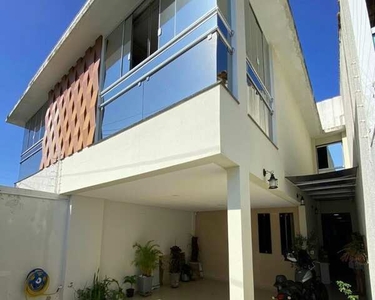 Casa a venda em Guarapari, 03 quartos na Praia do Morro