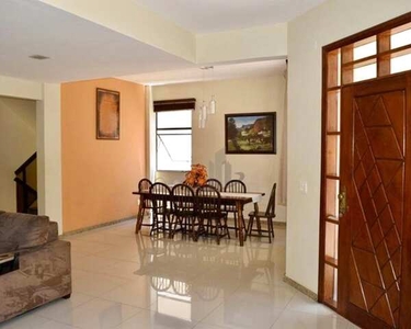 Casa com 3 dormitórios à venda, 273 m² por R$ 798.000,00 - Jardim Belvedere - Volta Redond