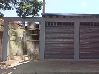 Casa Grande 4 quartos + Salão Comercial no Gasparini