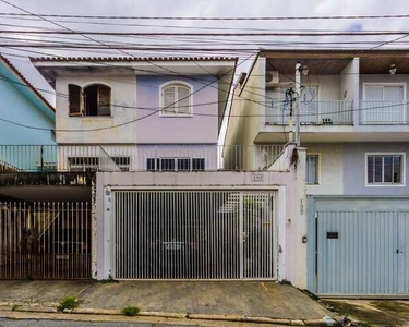 Casa Padrão, 3 dormitórios, 3 banheiro, 2 vagas na garagem, 166M² de Área Construída, 166M