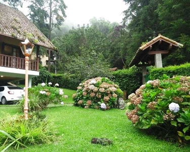 Casa para Venda em Teresópolis, Parque do Ingá, 3 dormitórios, 1 suíte, 1 banheiro, 3 vaga