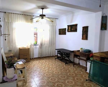 Casa para venda possui 130 metros quadrados com 3 quartos em Macuco - Santos - SP