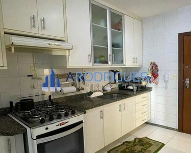 Lindo Apartamento 4 Quartos sendo 2 Suítes na Pituba