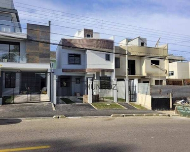 Sobrado com 3 dormitórios à venda, 134 m² por R$ 700.000,00 - Uberaba - Curitiba/PR