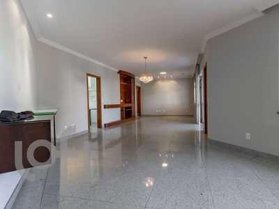 Apartamento à venda em Cidade Nova com 190 m², 4 quartos, 2 suítes, 2 vagas