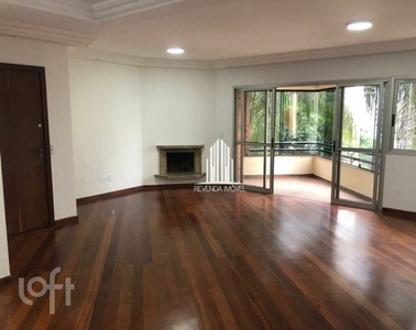 Apartamento à venda em Vila Andrade com 163 m², 4 quartos, 3 suítes, 3 vagas