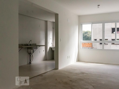 APARTAMENTO no 5º andar com 2 dormitórios e 2 garagens