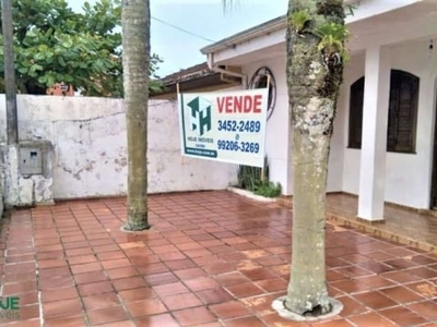 Casa com 4 quartos em guaratuba.