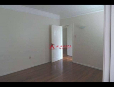 Casa no Bairro Centro em Blumenau com 4 Dormitórios (1 suíte) e 400 m²