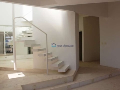 Cobertura triplex, em santa cecília, com 642m², elevador, 6 vags e box