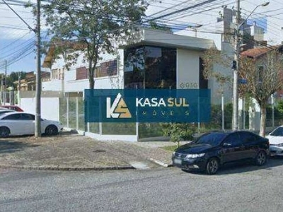 Excelente casa comercial para locação no bairro ahu.