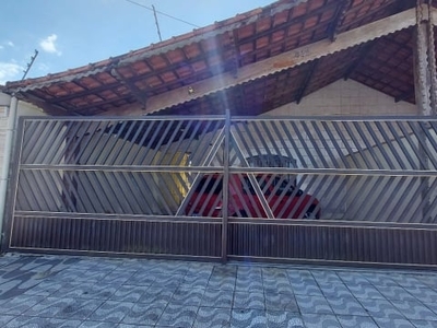 Linda casa com 2 dormitórios sendo 1 suite na zona 2 vila caiçara -praia grande-sp