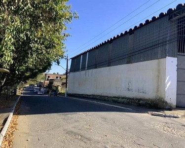 Galpão/Depósito/Armazém para aluguel com 720 metros quadrados em Boa Vista - Barra Mansa