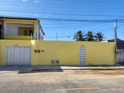 Vendo casa duplex com 07 Quartos é terreno grande com Poço no Bairro Messejana - Fortaleza