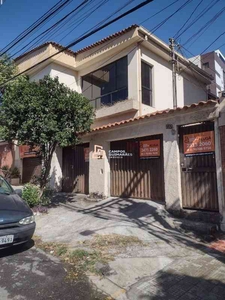 Casa com 4 quartos para alugar no bairro Barreiro, 175m²