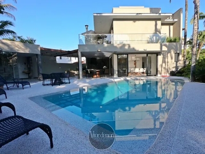 Casa com 5 suites na Riviera de São Lourenço