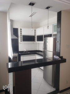 Apartamento à venda em Tijuca com 64 m², 2 quartos, 1 suíte