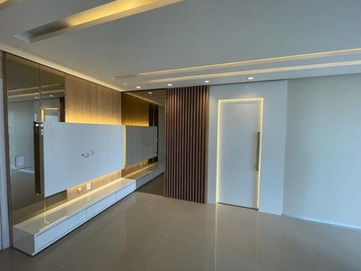 Apartamento para aluguel possui 84 metros quadrados com 3 quartos em Ponta do Farol - São